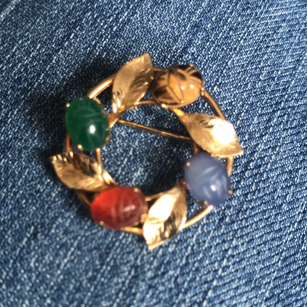 Vintage Goldtone Leaf Wreath Scarab Brooch. Marked And Signed-12/20 Gf A&Z.